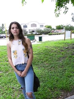 Sofie Reyez - Bangbus