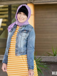 Angeline Red - Hijab Hookup