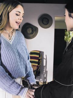 Eliza Ibarra, Gabbie Carter, LuLu Chu - Girls way