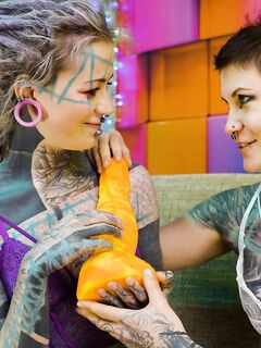 Anuskatzz, IlluZ - Evil Angel