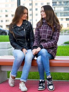 Lucy U, Varya - Club Seventeen