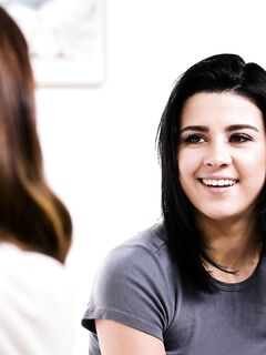 Silvia Saige, Kylie Rocket - Mommy's Girl