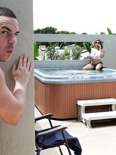 Alesandra - Big Tits, Round Asses