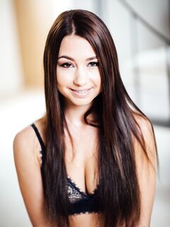 Taylor Sands - Picture Perfect