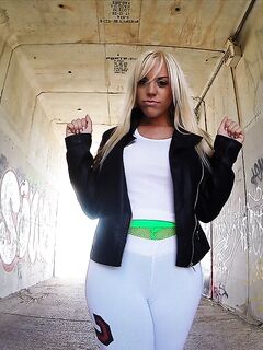 Blondie Fesser - Ass Parade